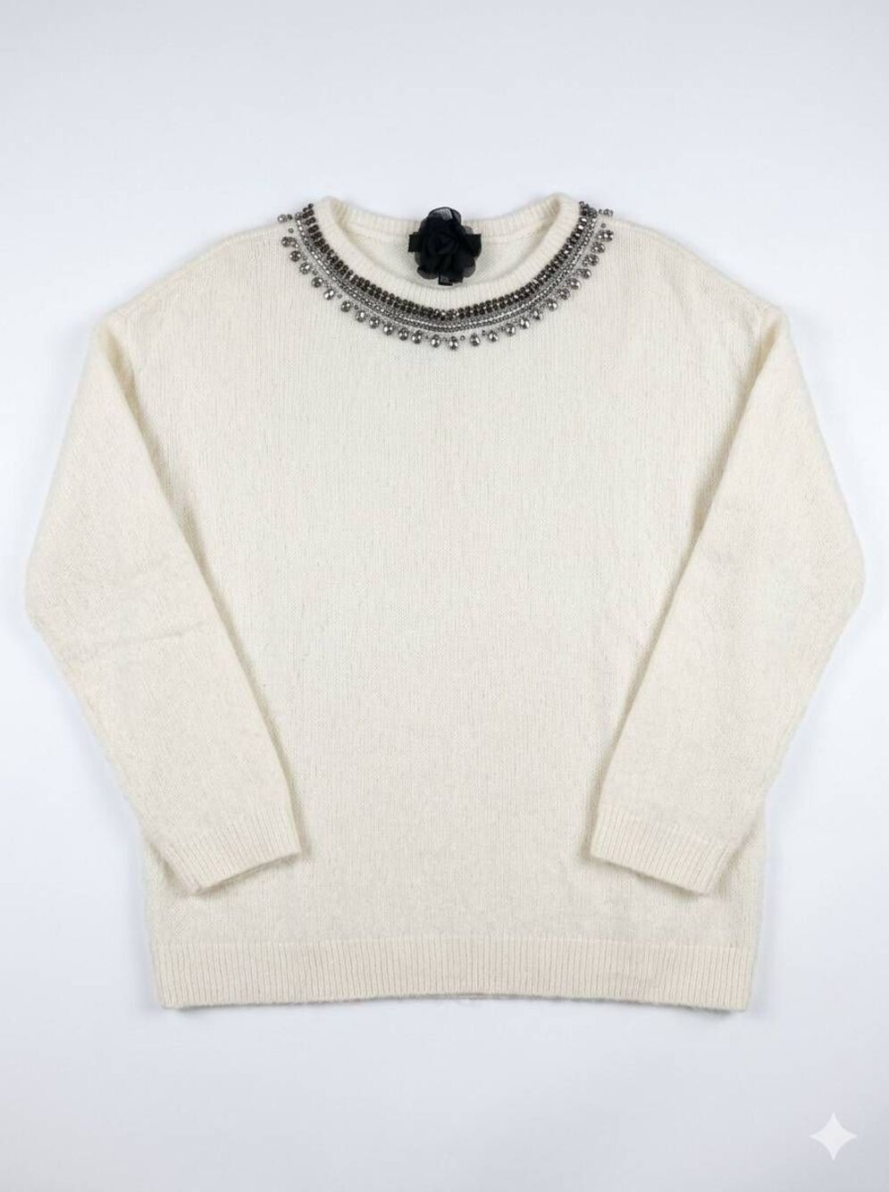 🔹️Hinge Cream Mohair Blend Embellished Rhinestone Neck Sweater Small